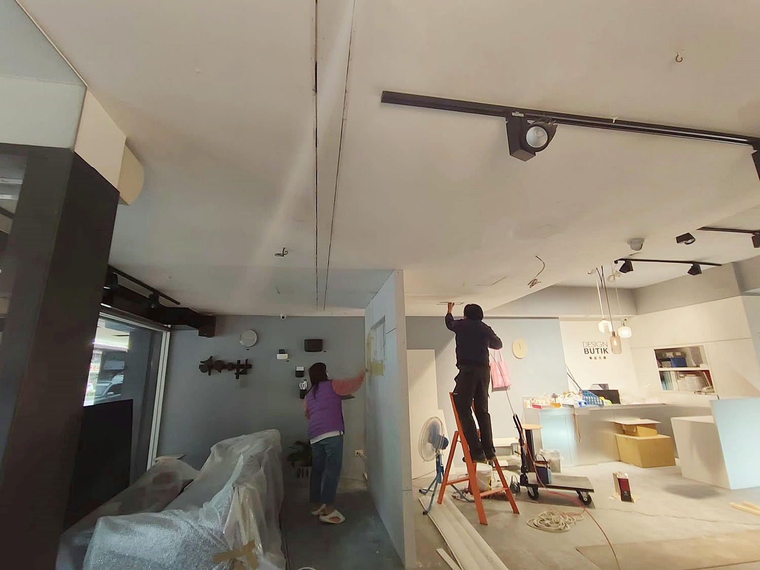 【台北裝潢】民生社區家具店面格柵裝潢~木工裝潢│輕鋼架天花板│唐莊企業有限公司│木居手作工坊 - 第22張圖 23