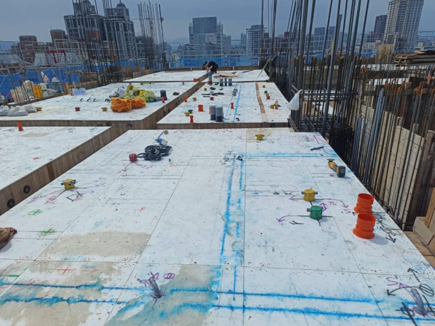 【桃園裝潢】桃園中正路大樓~集合住宅新建水電工程│木工裝潢│唐莊企業有限公司│木居手作工坊 - 第3張圖 6224d6d0 1507 4d82 ac3c 531a444f919e