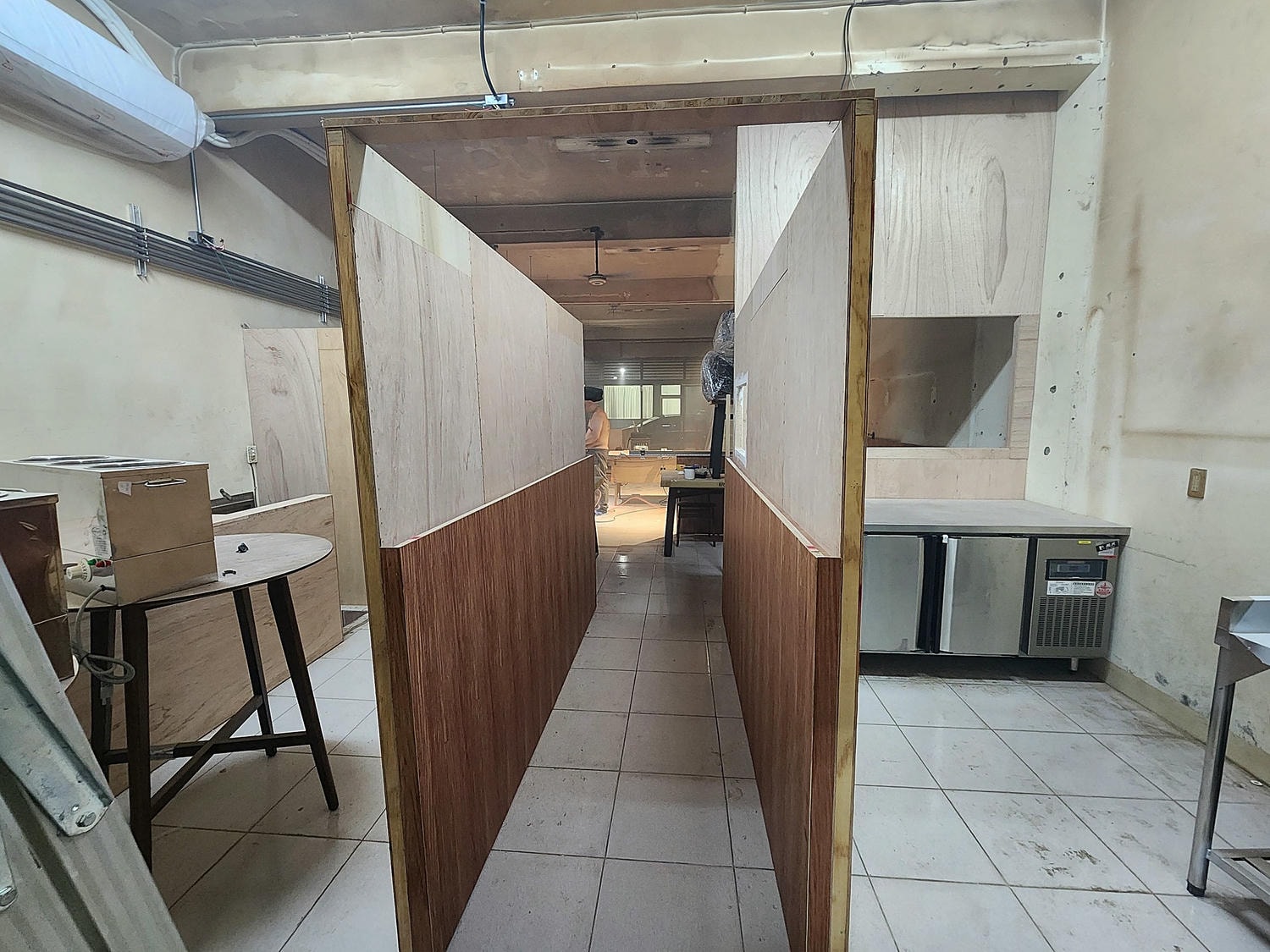 【新北裝潢】新莊牛肉麵店~統包工程施工│木工裝潢│唐莊企業有限公司│木居手作工坊 - 第14張圖 15