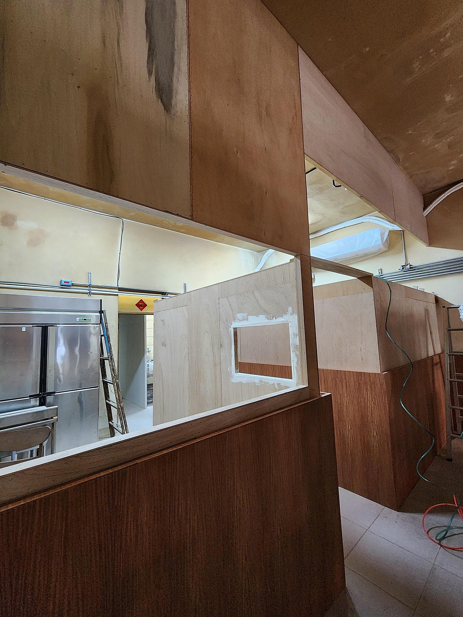 【新北裝潢】新莊牛肉麵店~統包工程施工│木工裝潢│唐莊企業有限公司│木居手作工坊 - 第24張圖 25