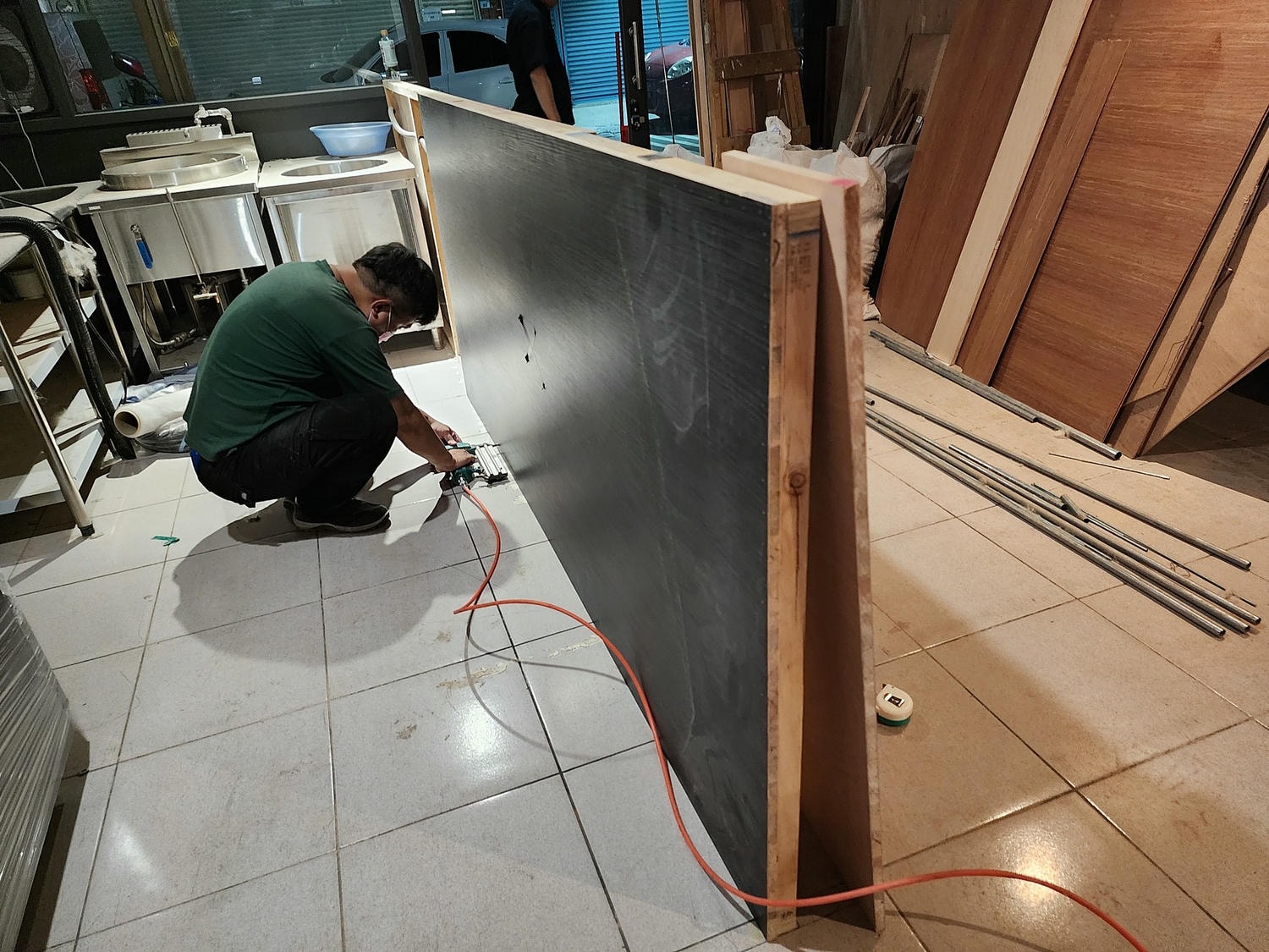 【新北裝潢】新莊牛肉麵店~統包工程施工│木工裝潢│唐莊企業有限公司│木居手作工坊 - 第37張圖 38