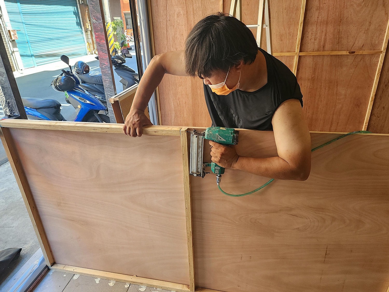 【新北裝潢】新莊牛肉麵店~統包工程施工│木工裝潢│唐莊企業有限公司│木居手作工坊 - 第4張圖 5